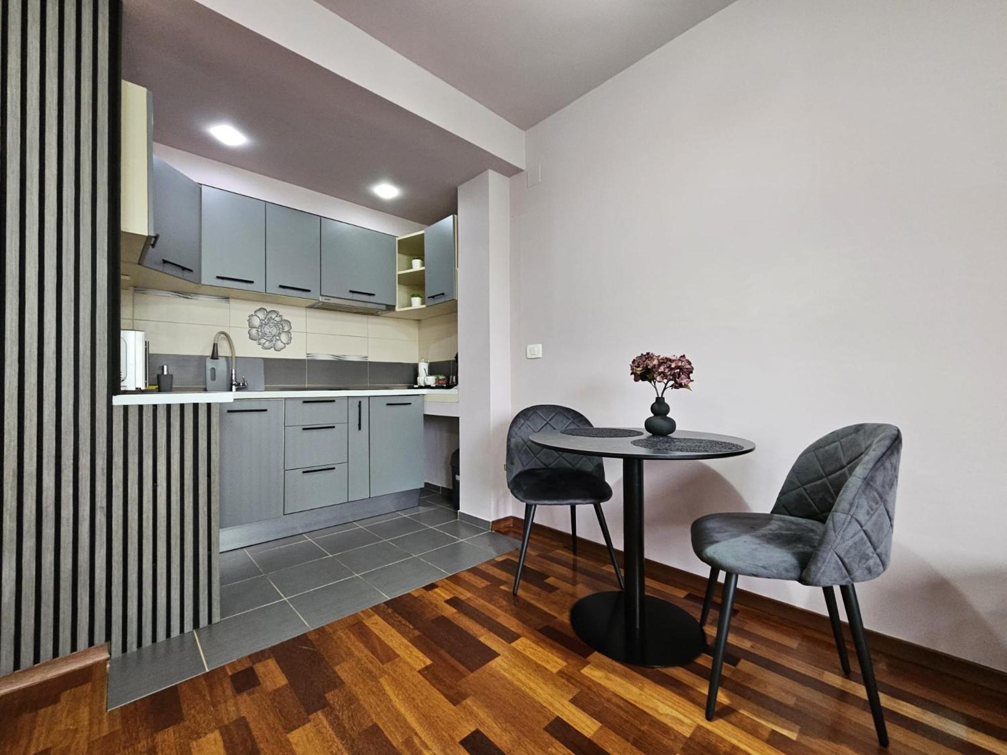 Central Sweet Apartment Self Check-In ทิมิชัวรา ภายนอก รูปภาพ