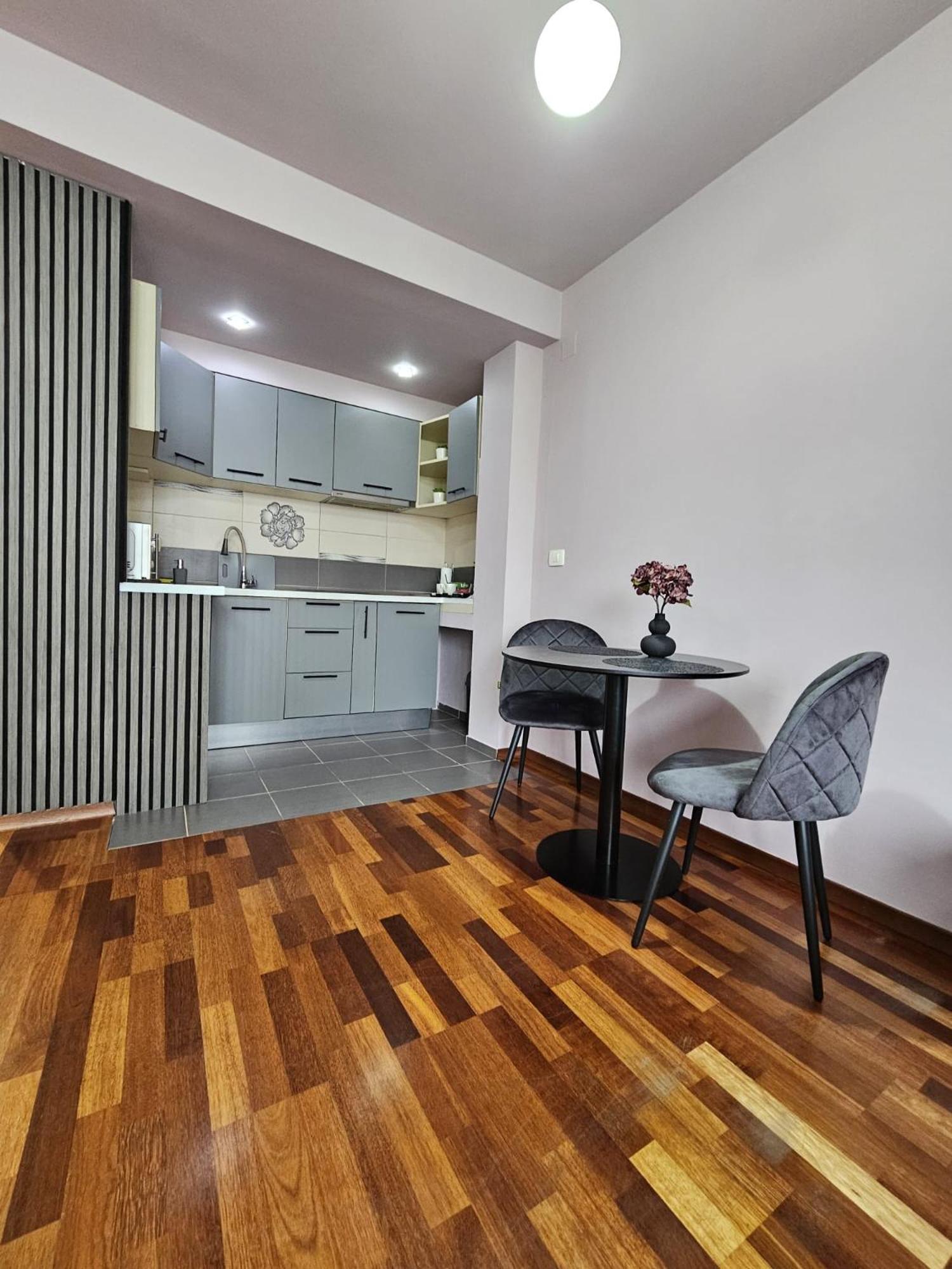 Central Sweet Apartment Self Check-In ทิมิชัวรา ภายนอก รูปภาพ